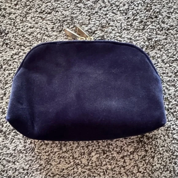 Christian Dior velvet blue zip pouch - Picture 7 of 7